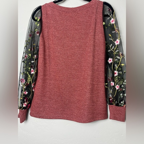 Sheer L/S Top with embroidered flowers and sparkly mauve body. - Picture 6 of 6